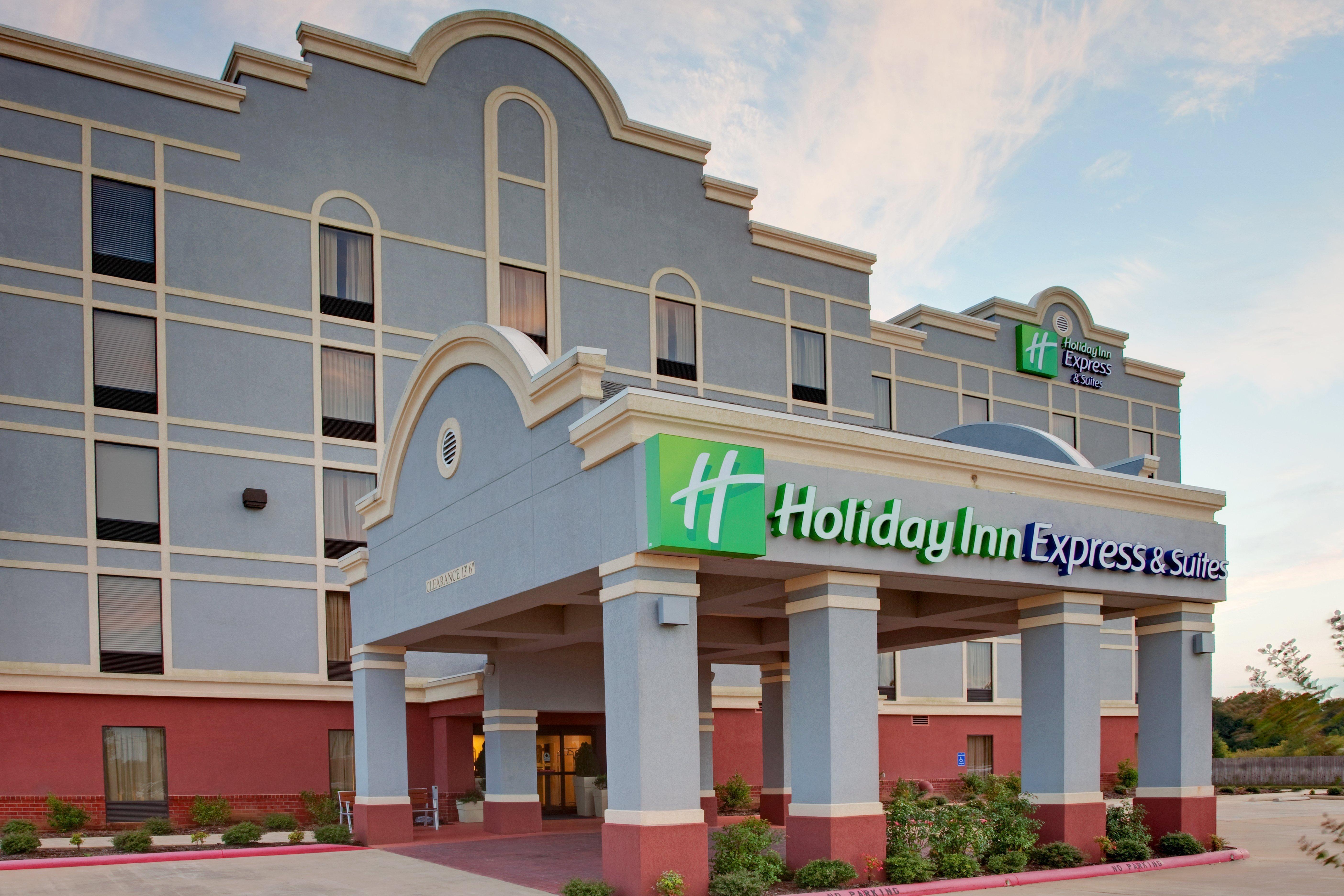 Holiday Inn Express & Suites Грінвуд Екстер'єр фото